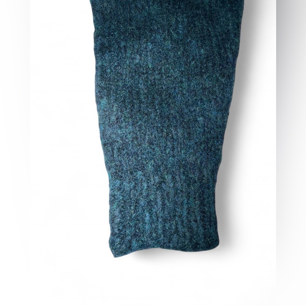 Club Monaco Italian Yarn Cropped Neck Size L NWT - Picture 5 of 9